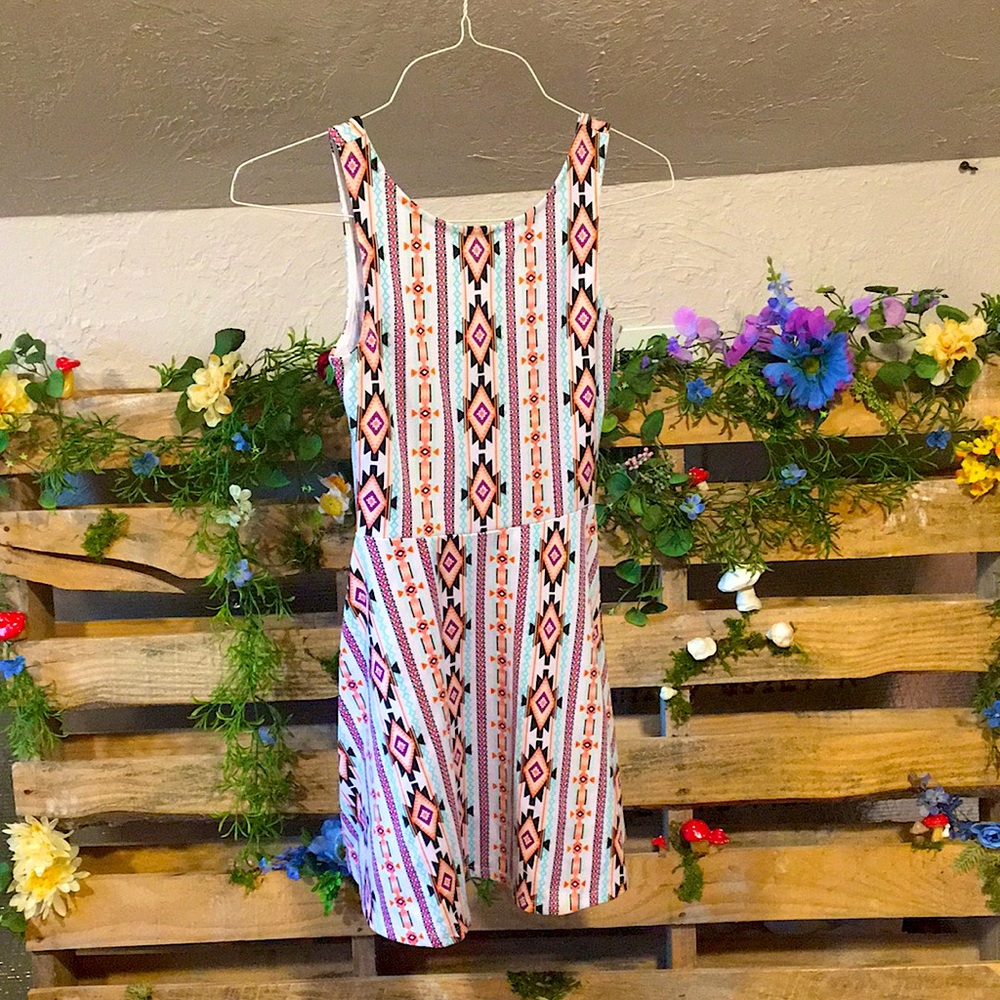 H&M divided white summer dress size 4(US)